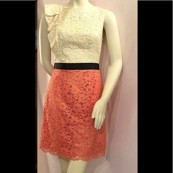 Lily Pulitzer Race for the lace - Picture 5 of 11